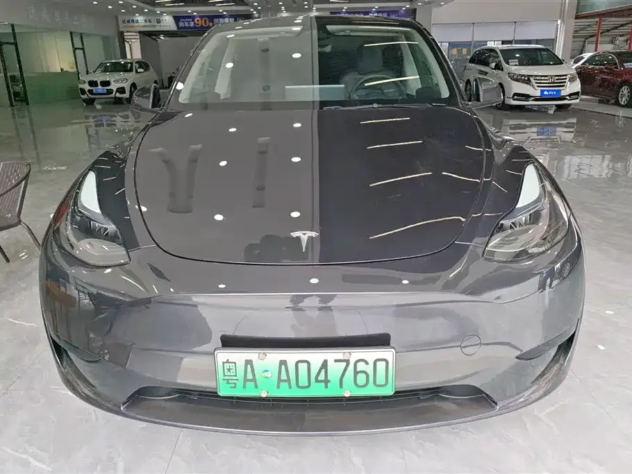 Tesla Model Y — фото 4