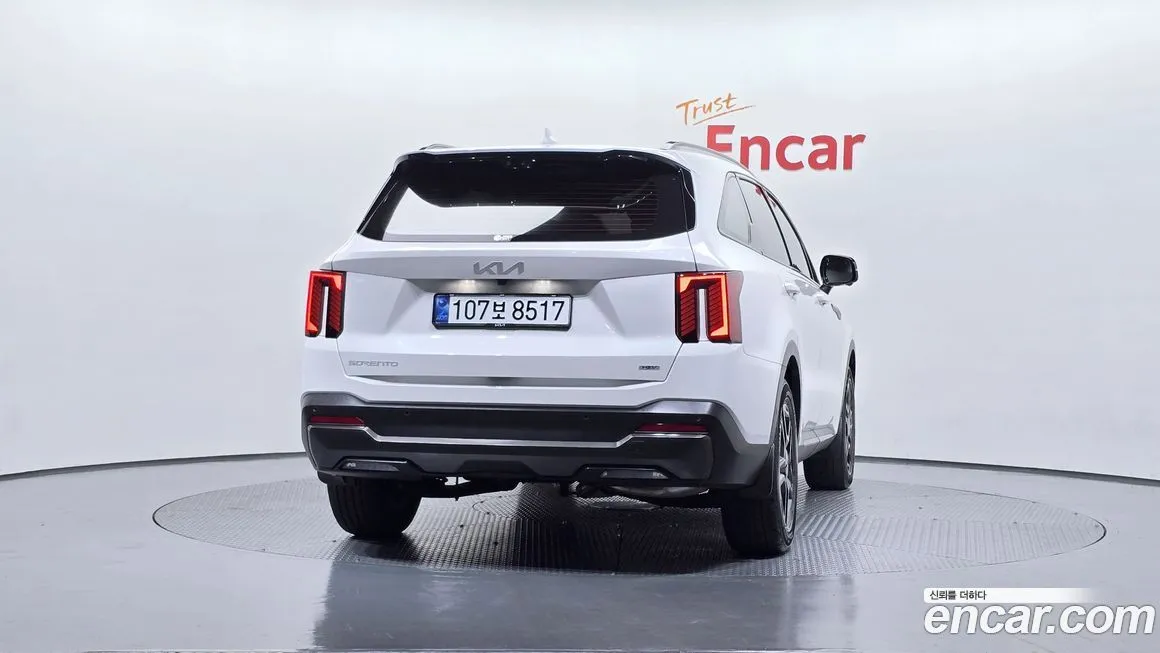 Kia Sorento — фото 5