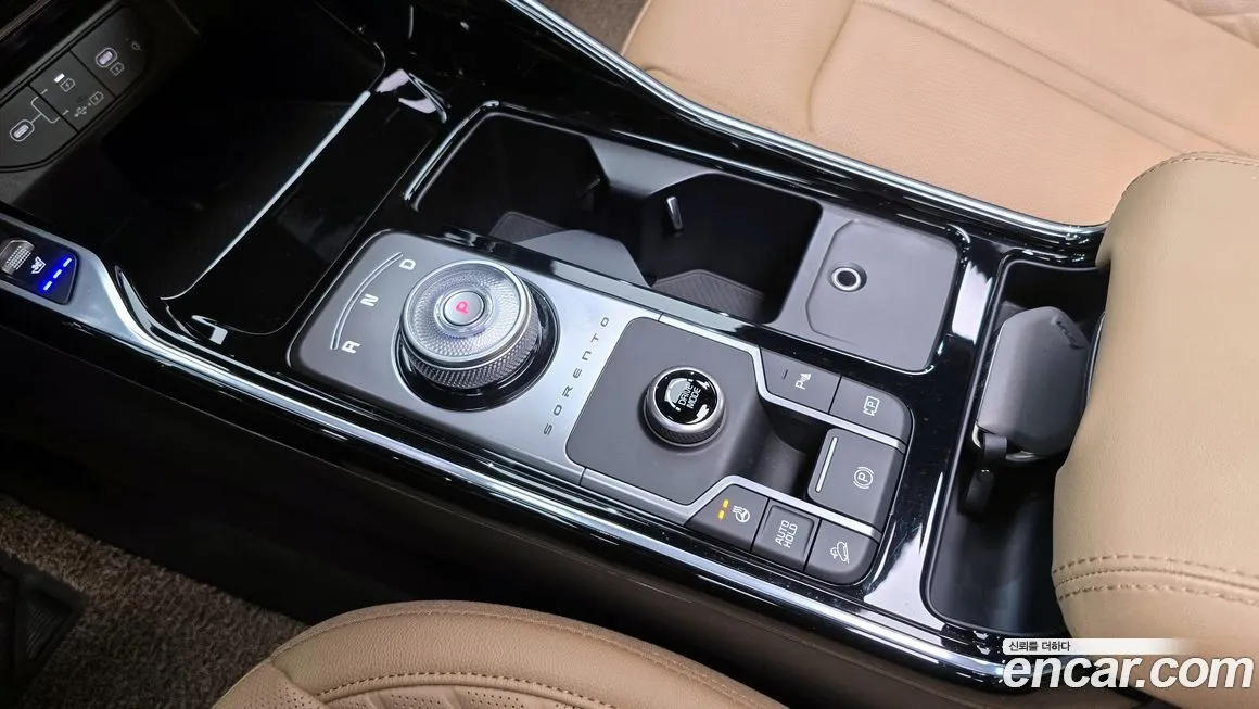 Kia Sorento — фото 8