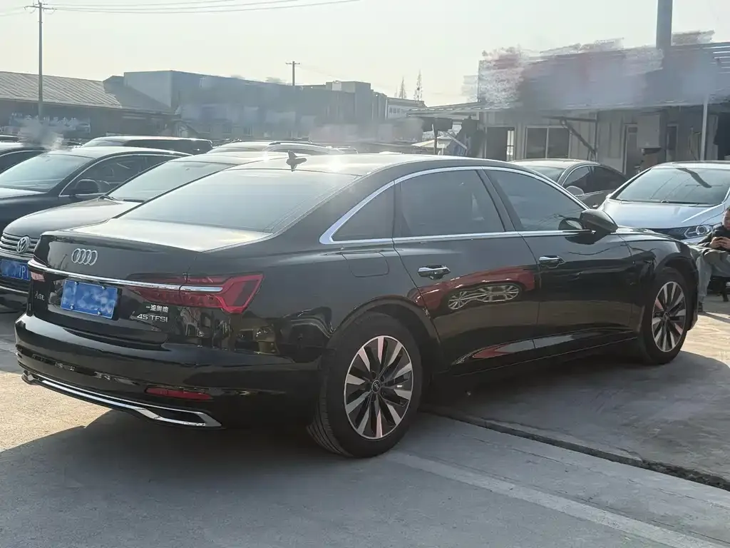 Audi A6L 2024 из CN, фото 3