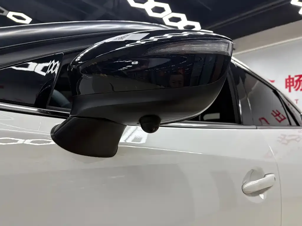 Mazda CX-4 — фото 4