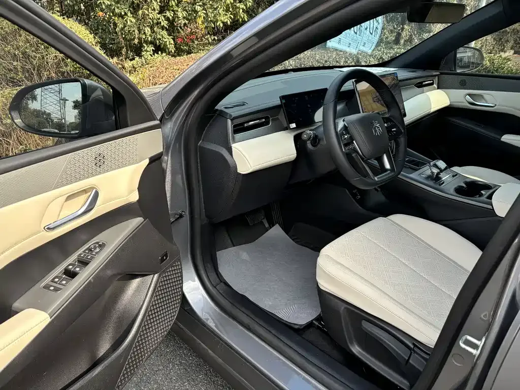 BYD Qin PLUS 2025 из CN, фото 5