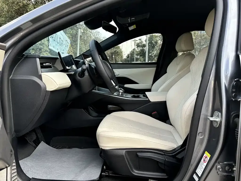 BYD Qin PLUS 2025 из CN, фото 3