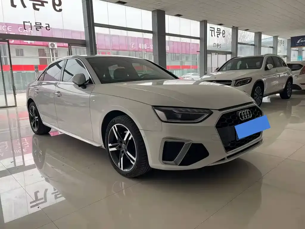 Audi A4L 2021 из CN, фото 1