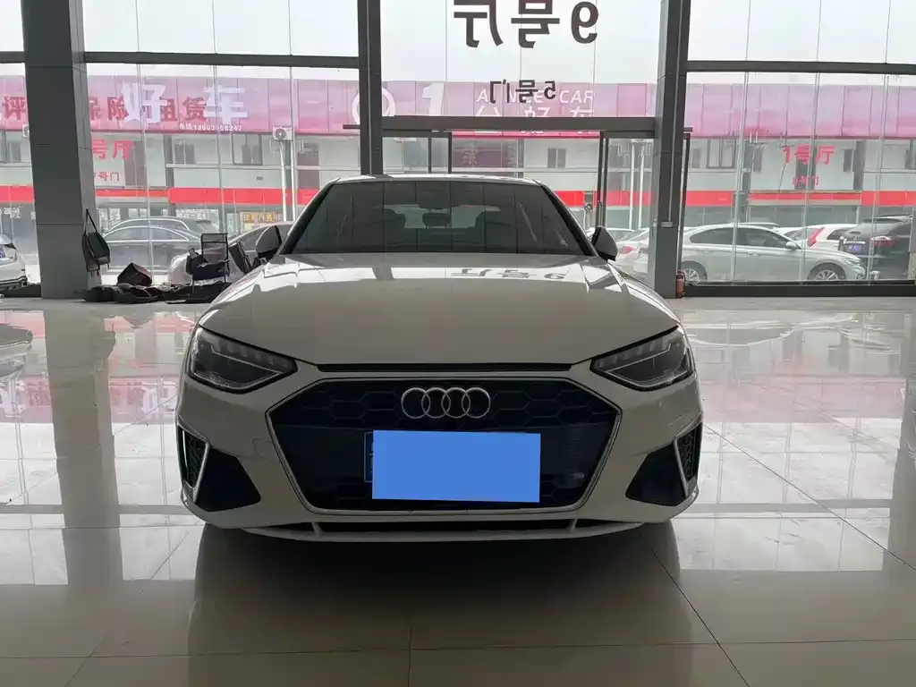 Audi A4L 2021 из CN, фото 7