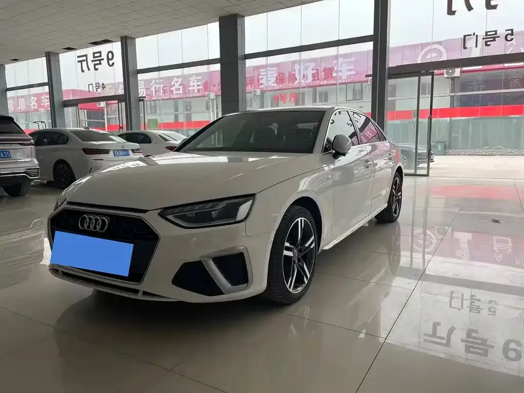 Audi A4L 2021 из CN, фото 4