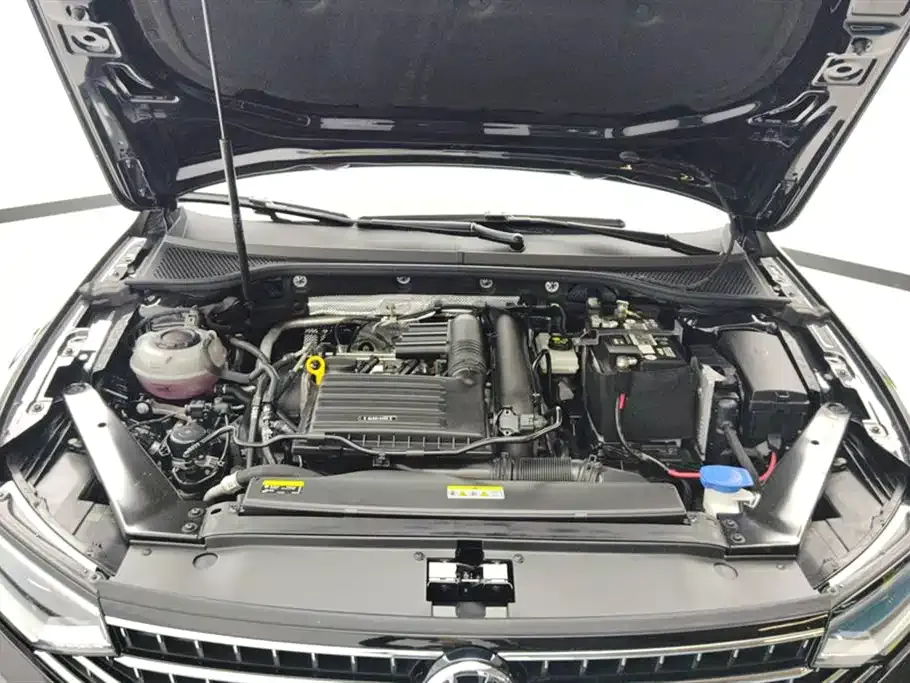 Volkswagen Magotan 2024 из CN, фото 7