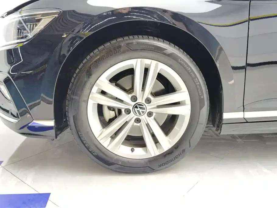 Volkswagen Magotan 2024 из CN, фото 4
