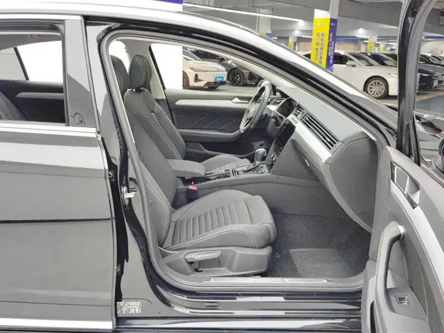 Volkswagen Magotan 2024 из CN, фото 9