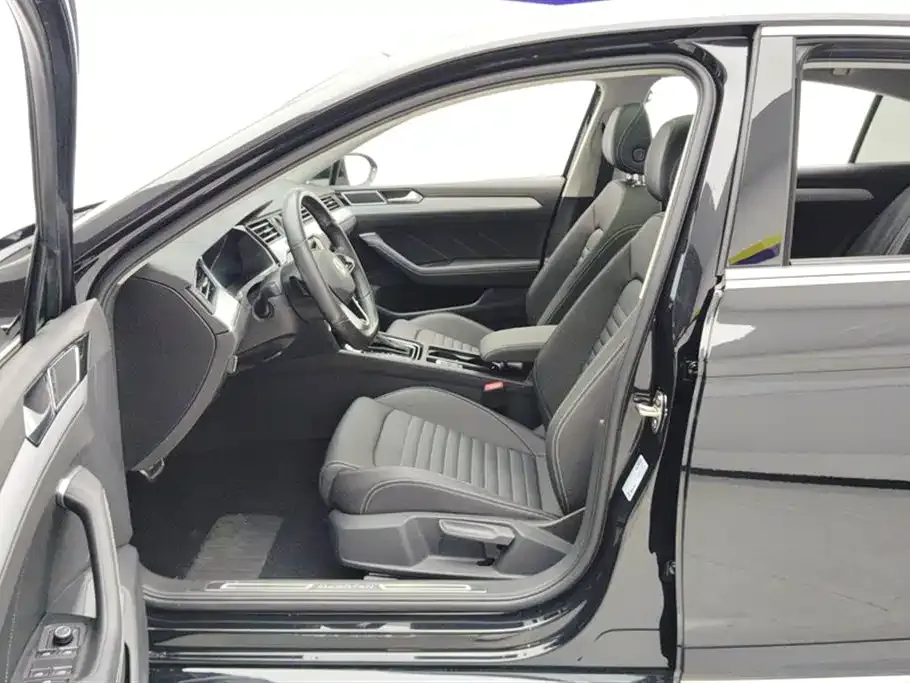 Volkswagen Magotan 2024 из CN, фото 10