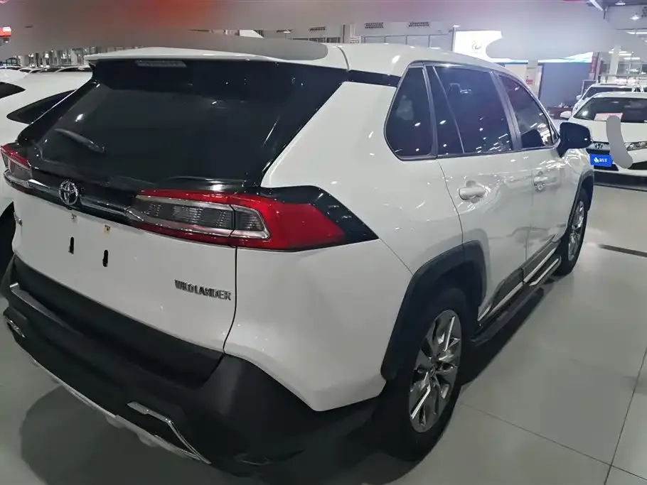 Toyota Wildlander 2022 из CN, фото 10