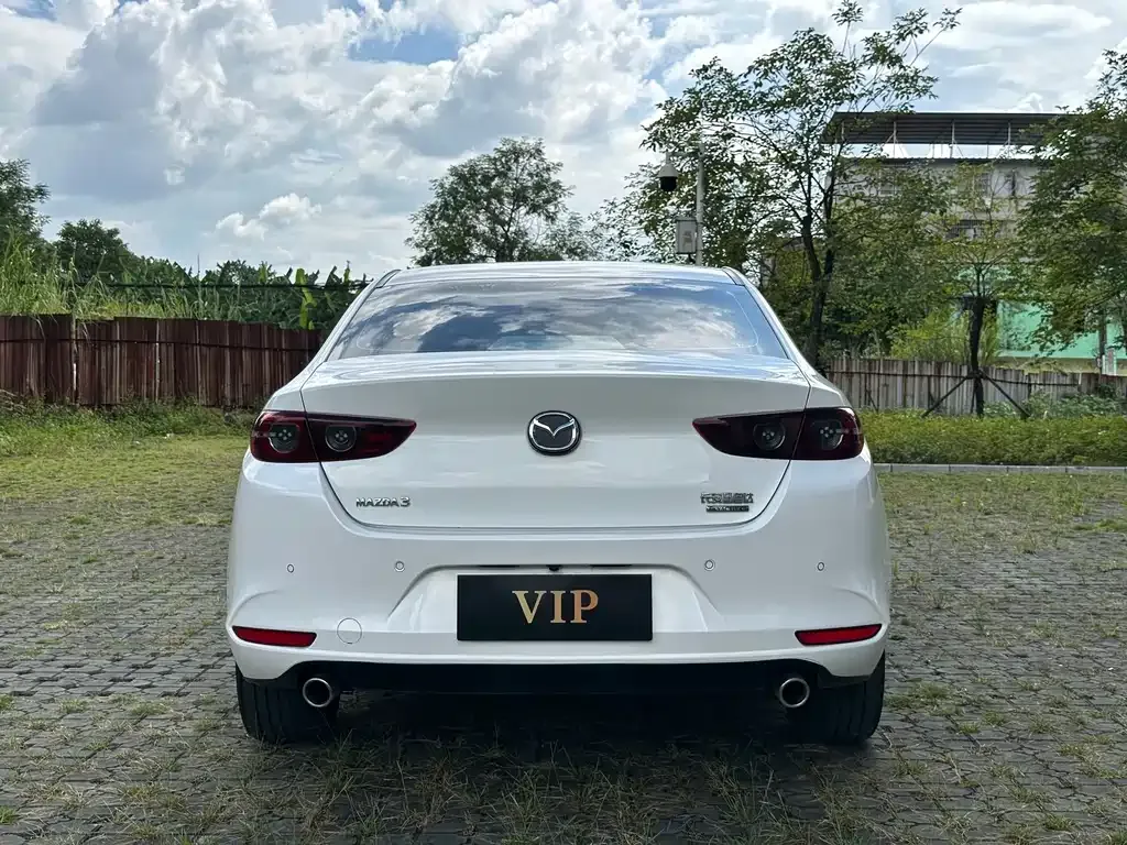 Mazda 3 Axela 2023 из CN, фото 6