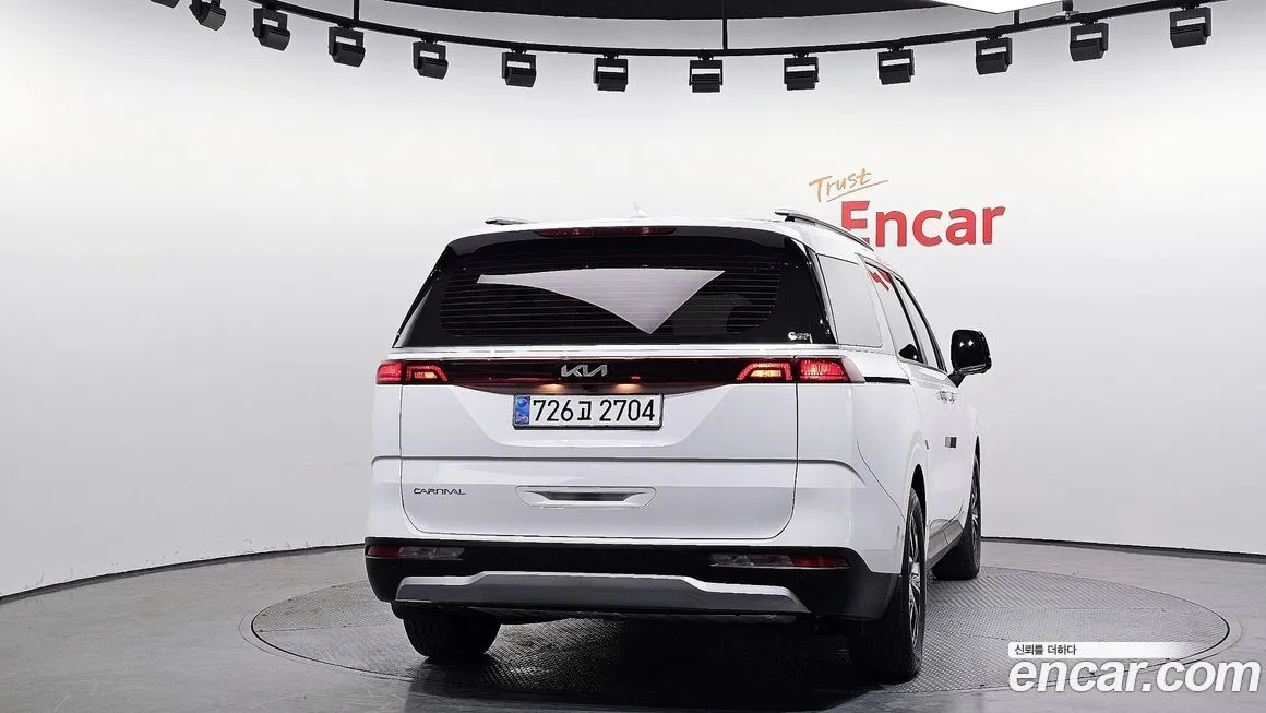 Kia Carnival 2023 из KR, фото 2