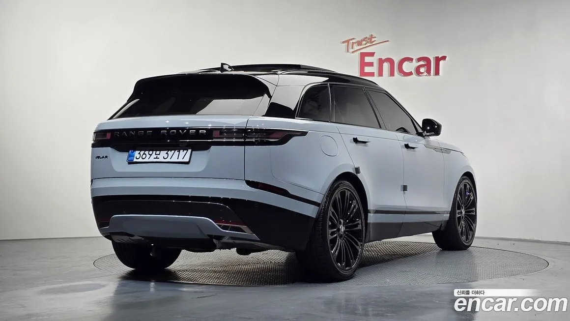 Land Rover Range Rover Velar — фото 3