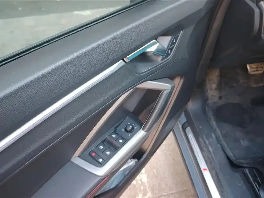 Audi Q3 2022 из CN, фото 2