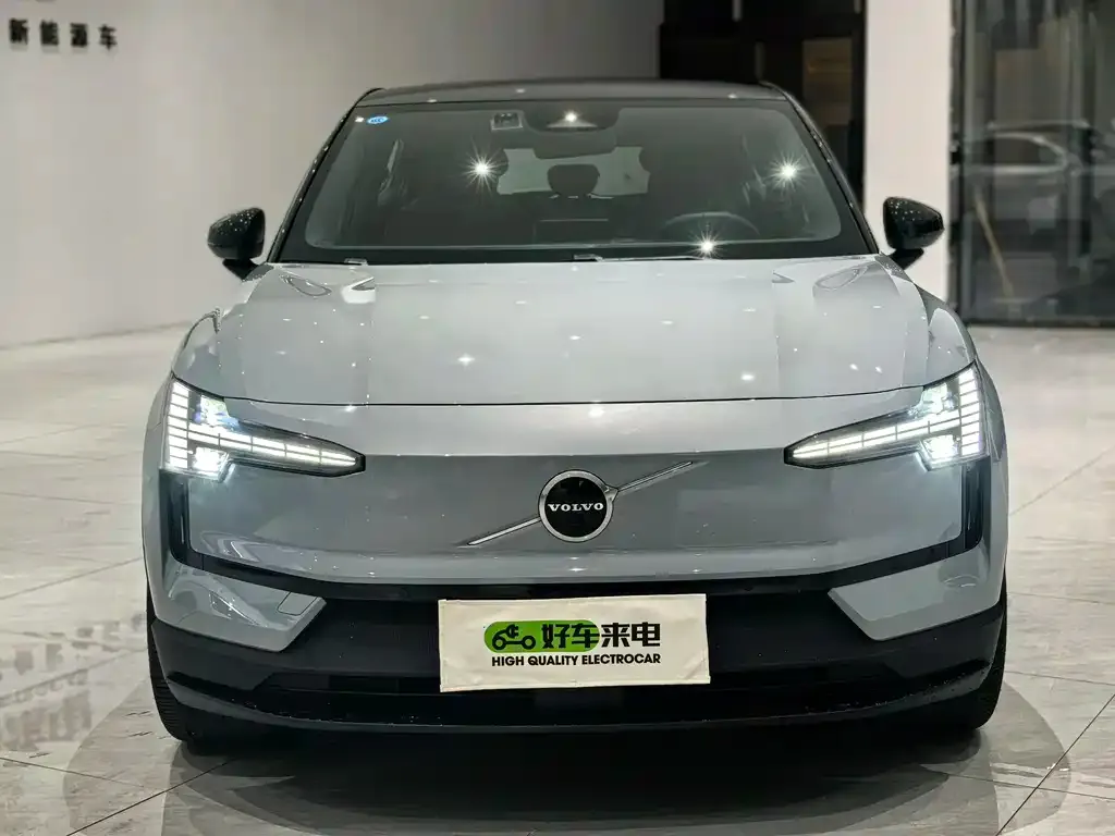 Volvo EX30 2024 из CN, фото 2