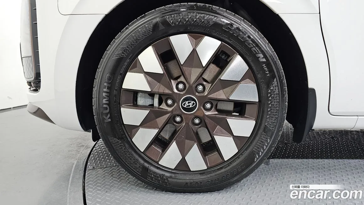 Hyundai Staria 2023 из KR, фото 8