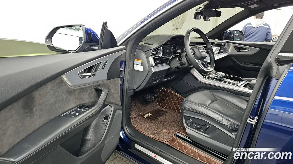 Audi Q8 2021 из KR, фото 9