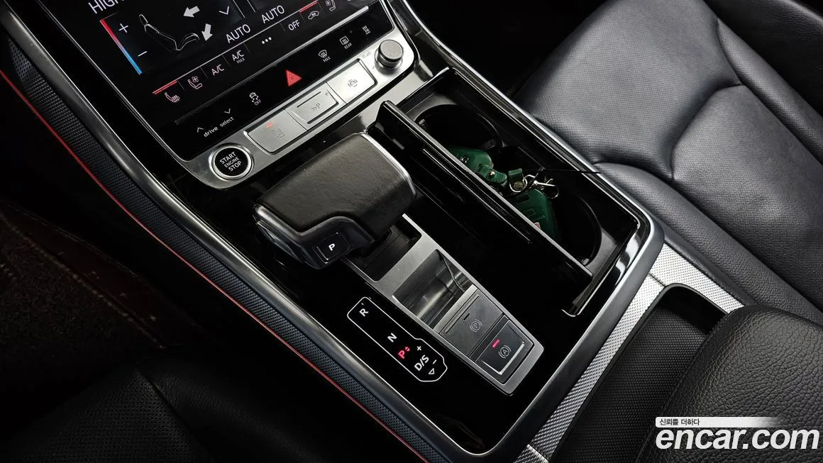 Audi Q8 2021 из KR, фото 7