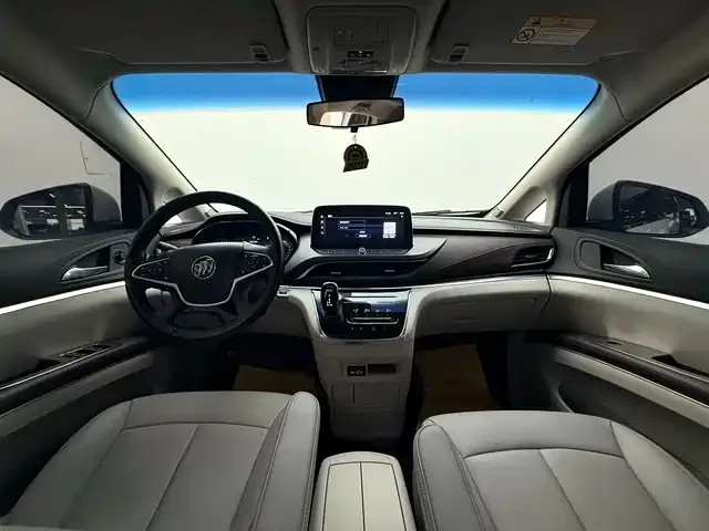 Buick GL8 2023 из CN, фото 9