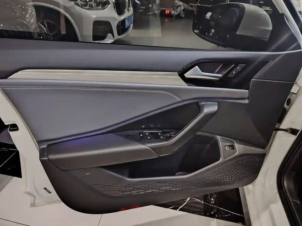Volkswagen Sagitar 2022 из CN, фото 2