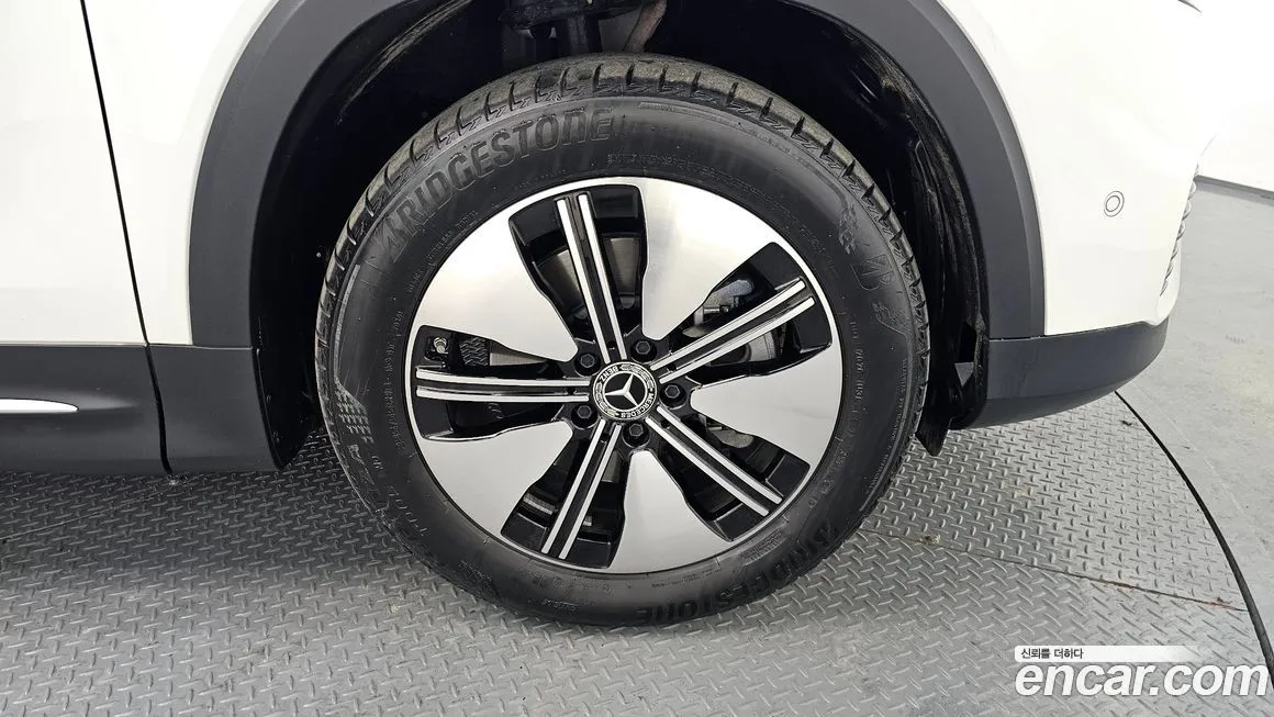 Mercedes-Benz EQB 2024 из KR, фото 5