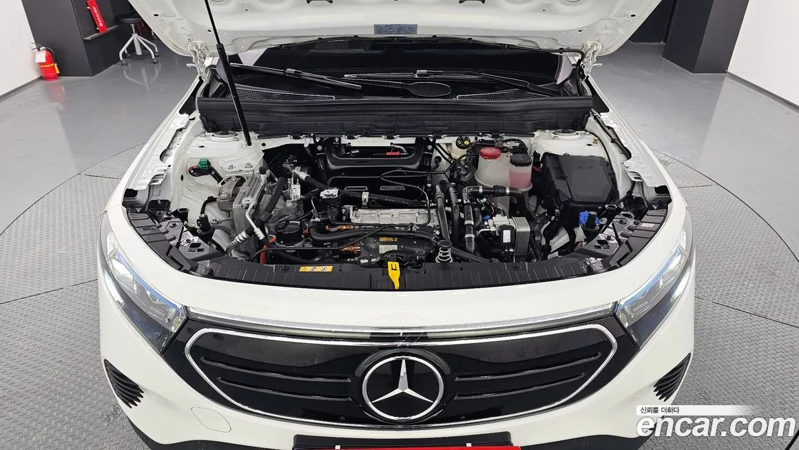 Mercedes-Benz EQB 2024 из KR, фото 8