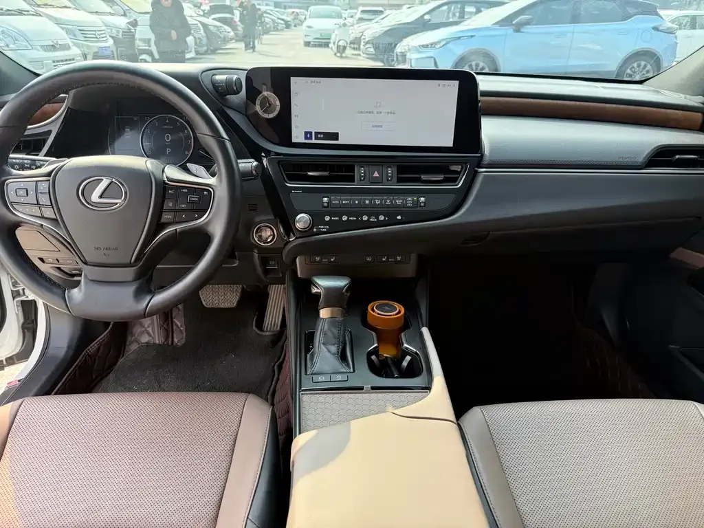 Lexus ES 2024 из CN, фото 7