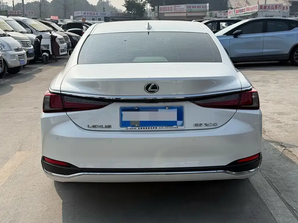 Lexus ES 2024 из CN, фото 4