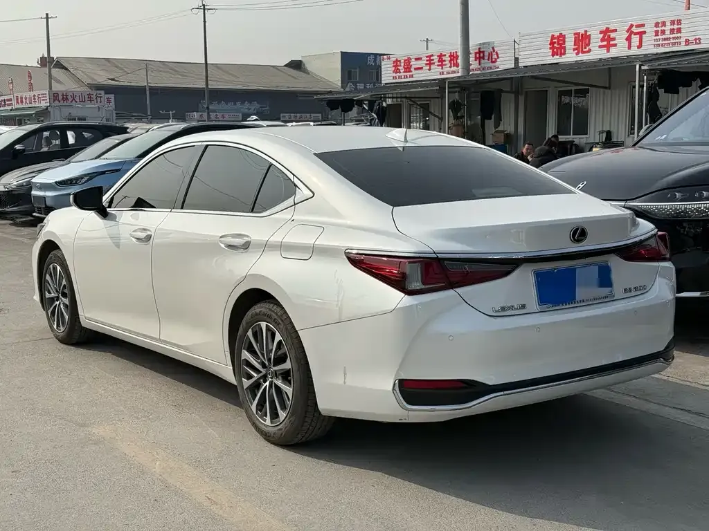 Lexus ES 2024 из CN, фото 6