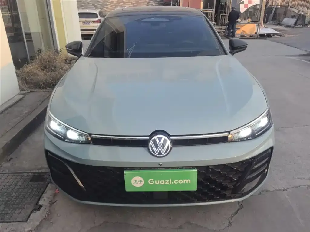 Volkswagen Passat 2024 из CN, фото 3