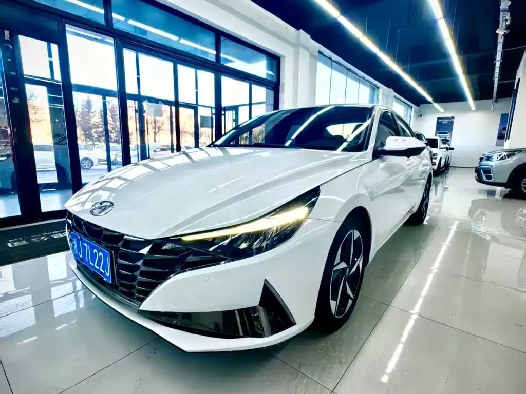 Hyundai Elantra 2021 из CN, фото 1
