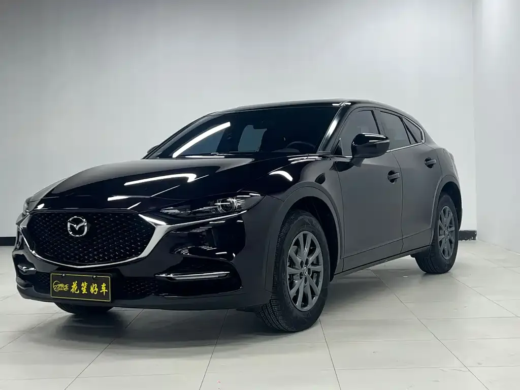 Mazda CX-4 — фото 1