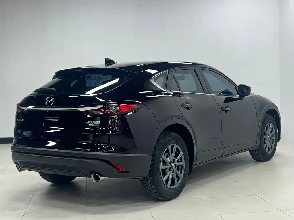 Mazda CX-4 — фото 4
