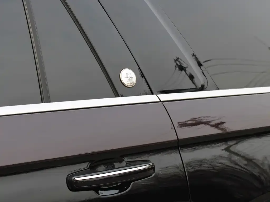 Lincoln Navigator One 2023 из CN, фото 2