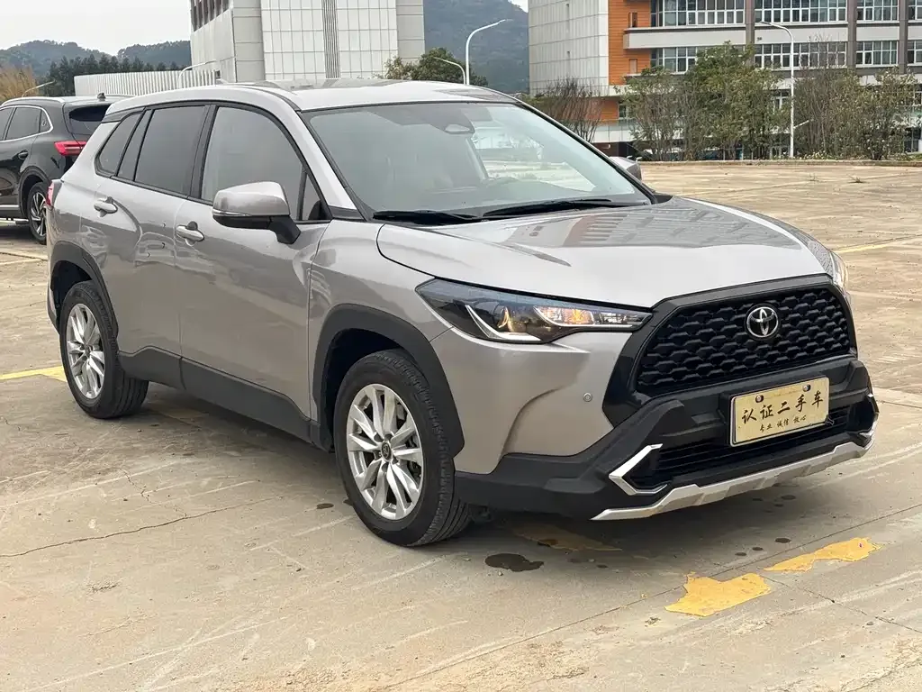 Toyota Corolla Cross 2023 из CN, фото 6