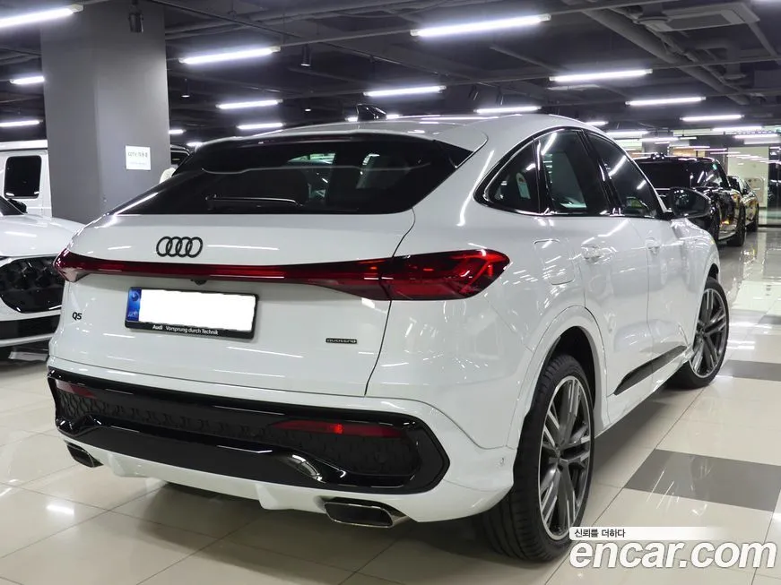 Audi Q5 2025 из KR, фото 7