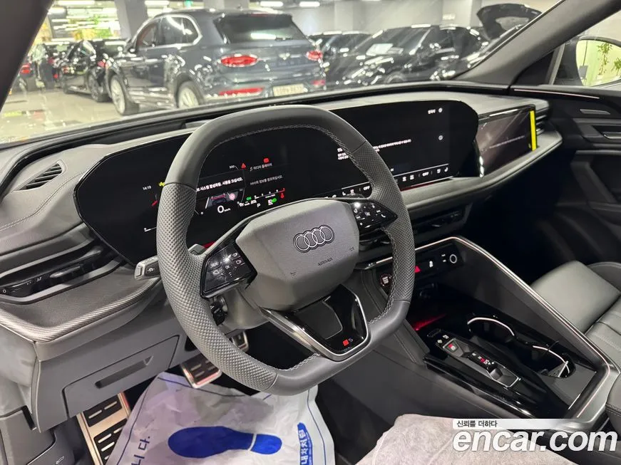 Audi Q5 2025 из KR, фото 9