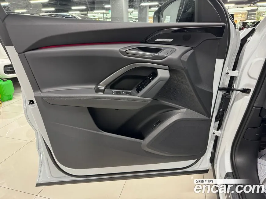 Audi Q5 2025 из KR, фото 6