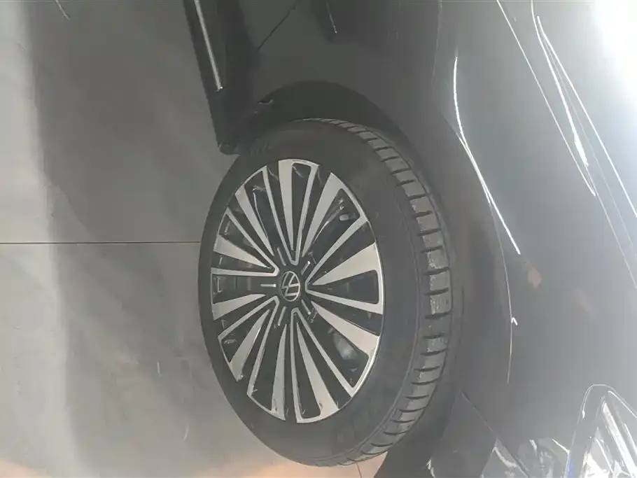 Volkswagen Passat — фото 10