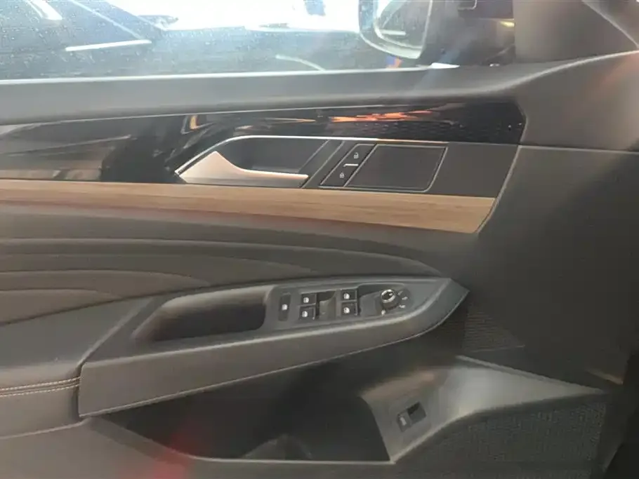 Volkswagen Passat — фото 5