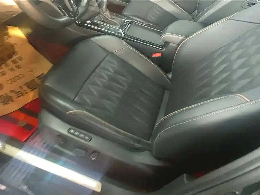 Volkswagen Passat — фото 7