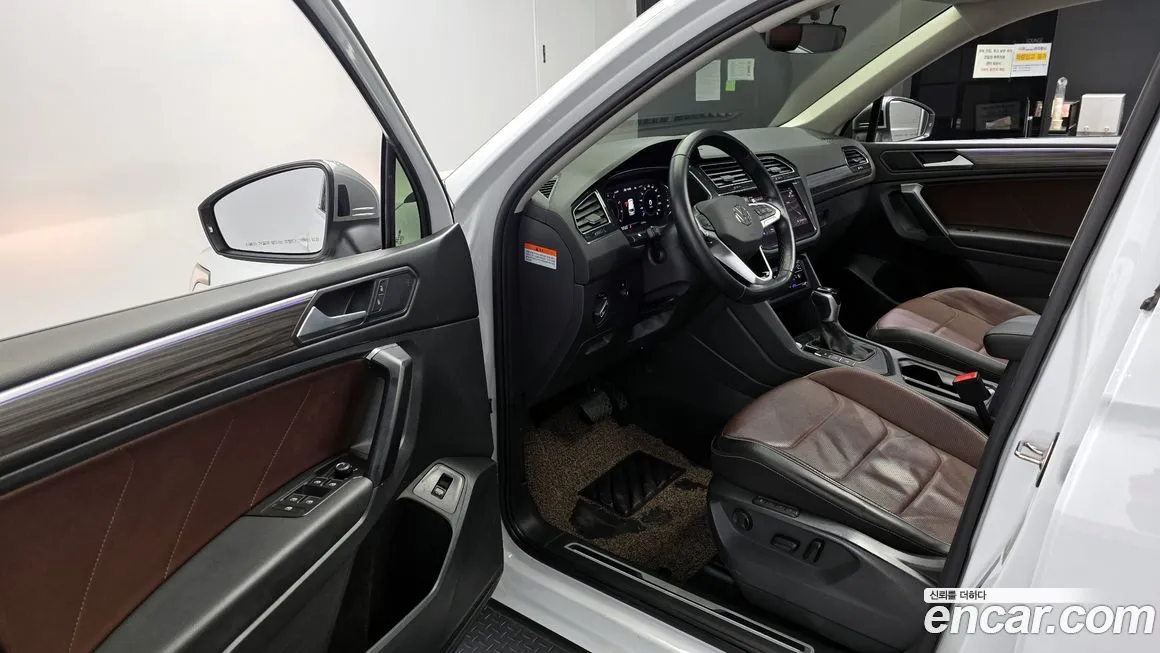 Volkswagen Tiguan — фото 9