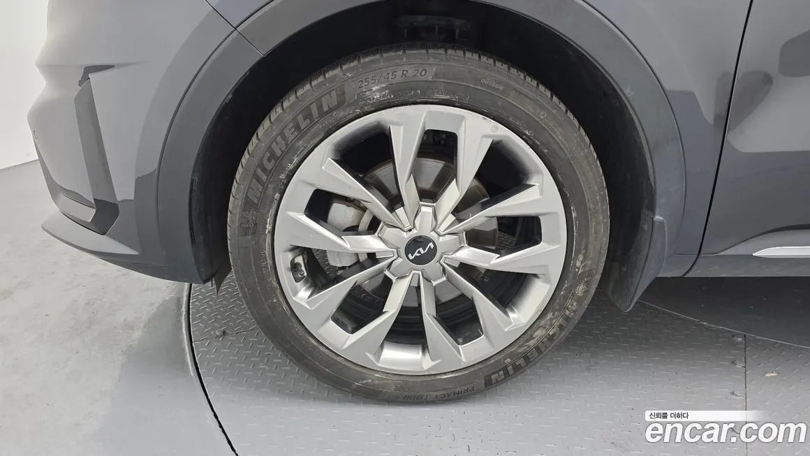 Kia Sorento — фото 6
