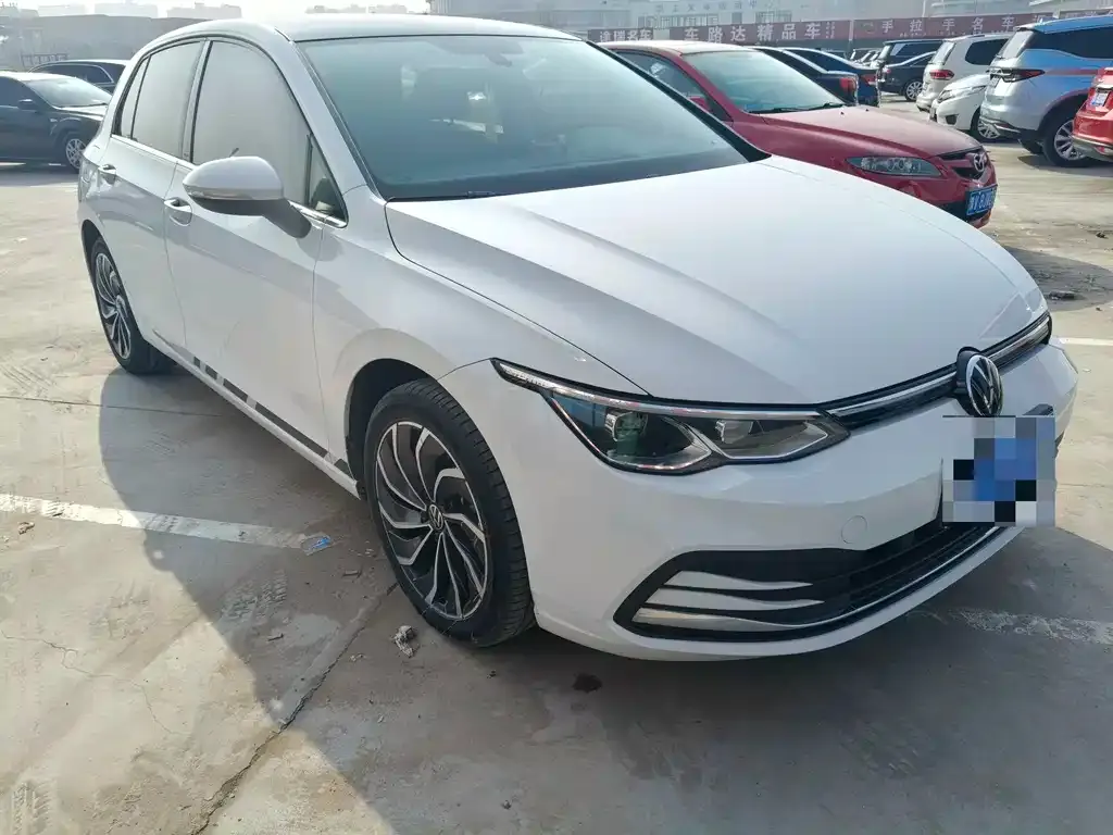 Volkswagen Golf 2023 из CN, фото 7