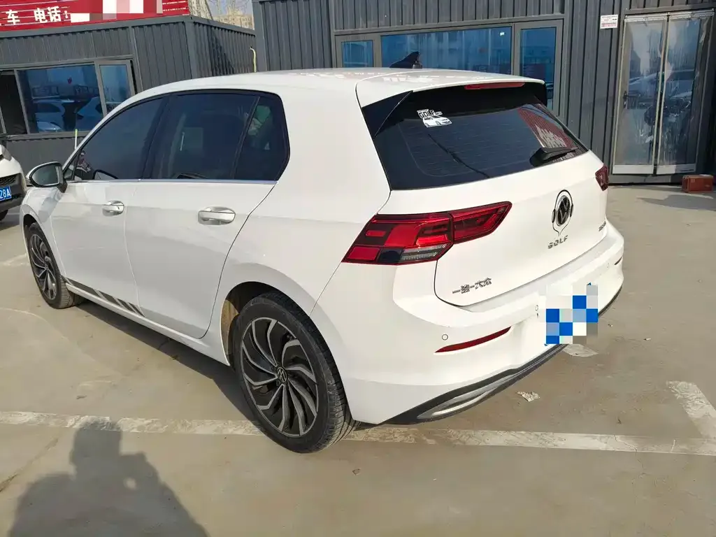 Volkswagen Golf 2023 из CN, фото 3