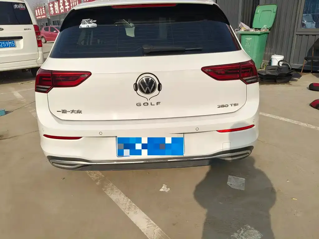 Volkswagen Golf 2023 из CN, фото 8