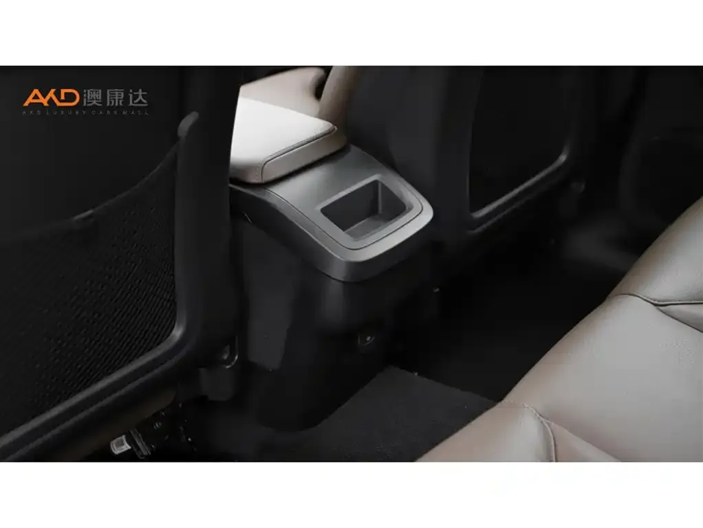 Volvo XC60 2024 из CN, фото 9