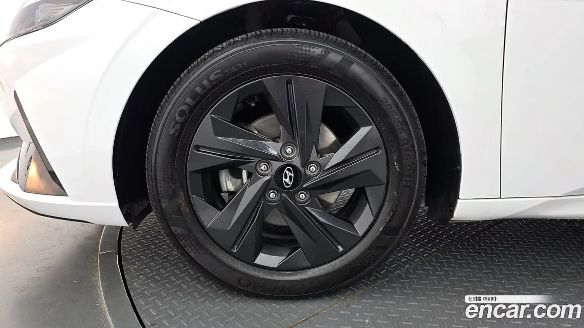 Hyundai AVANTE 2023 из KR, фото 5