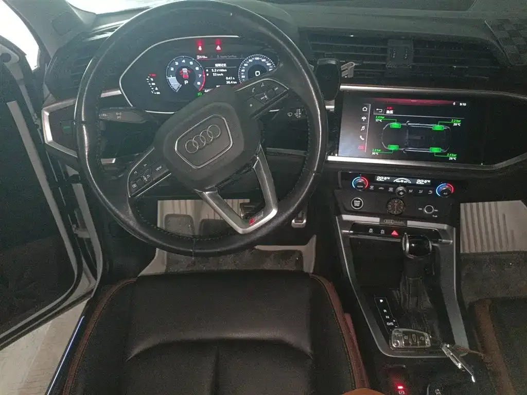 Audi Q3 2022 из CN, фото 5